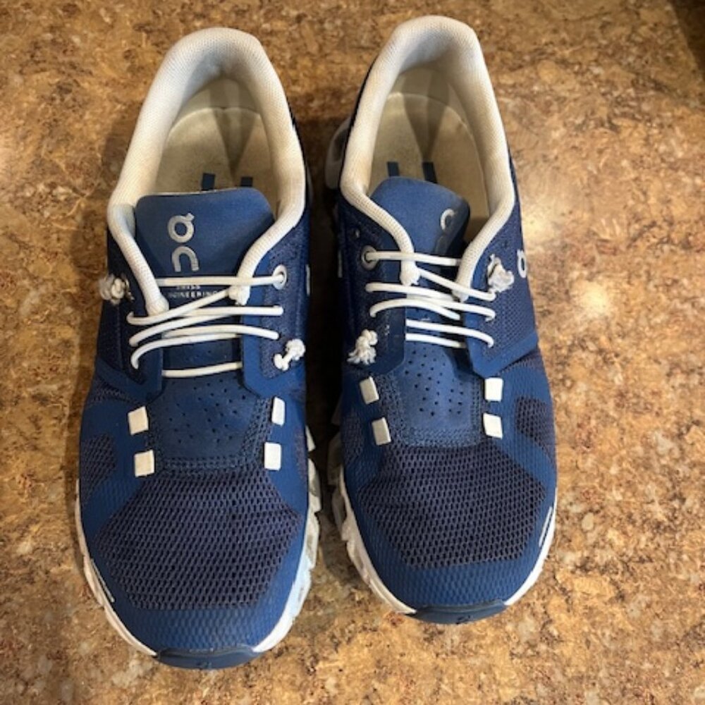 Size 5.5 Women's On Cloud 5 Denim Blue / White Sneakers Shoes